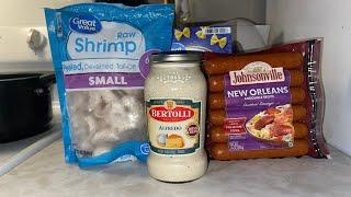 HOW TO MAKE CAJUN SHRIMP ALFREDO! QUICK & EASY USING STORE BOUGHT SAUCE! (LAZY ALFREDO)!