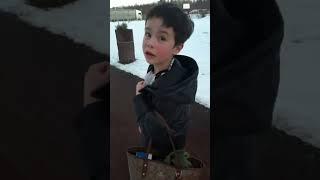 以后出门又多了个帮我背包的男人