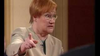 Tarja Halonen vs Jari Sarasvuo