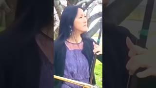 【祈りの旋律】静かに始まる「春よ、来い」─ 二胡とギター