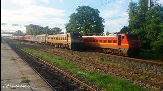 Vaishali express overtaking Amrapali exp at full speed