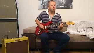 Fender Deluxe Series Stratocaster 2004