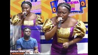 Ohemaa Grace powerful  LIVE WORSHIP at Anidaso TV (N'AHENDWA ANIM LIVE WORSHIP)