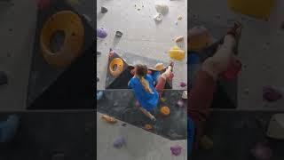 Volume 1 climbing pink 6c+