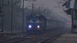 Evening run of Twin HWH WDM3D with Guwahati bound train [Full HD]