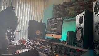 How to Make a Trap Beat in Under 3 Minutes - Logic Pro X