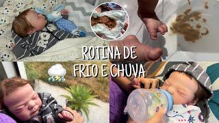 Rotina de frio e chuva do Noah ️| Muita cólica e  na banheira | Bebê reborn | Gabi reborn