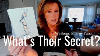 WEEKEND TAROT READING : Pay ATTENTION - Are Things Really As They SEEM?