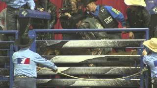 Steve Turner vs. SWYR 899 Gretzky. Lethbridge, AB PBR Canada '13