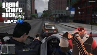 (TF2 AI) Heavy Plays GTA V LSPDFR, Bar fights, Felony stop and more
