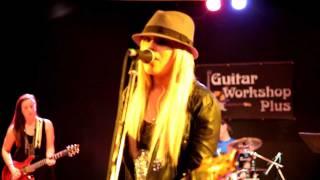 Orianthi at Guitar Workshop Plus 2011