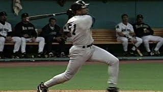 ALDS Gm3: Williams homers from both sides of plate