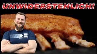 Saftiges Schweinefleisch vom Grill mit knackiger Beilage - Das Grillmenü #3