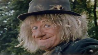 American Reacts to Worzel Gummidge