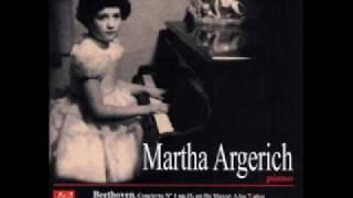 Martha Argerich as a child/Schumann Concerto (2nd mvt.)