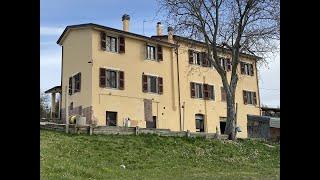 CP999 Giano dell'Umbria: restored farmhouse with 2 apartments, barn and about 1 Ha of land