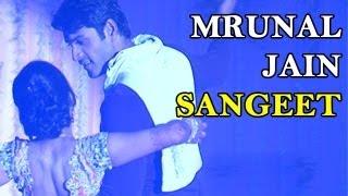 Mrunal Jain performs with his fiance Sweety at his sangeet