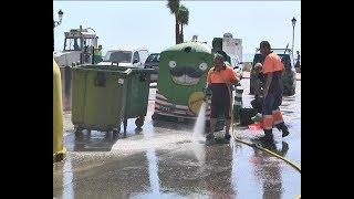 SE INTESIFICAN LOS TRABAJOS DE LIMPIEZA Y BALDEO EN EL  PASEO MARÍTIMO