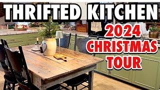 A VERY THRIFTED COUNTRY CHRISTMAS KITCHEN TOUR! THRIFTING HOME DECOR TO DECORATE MY HOME!