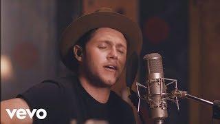 Niall Horan - Slow Hands (Official Acoustic)