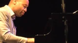 Aaron Diehl Trío Etude N° 16 Philip Glass