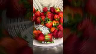 The BEST Way to Wash Your Strawberries! #easyvegan #cookingtutorials #cookinghacks