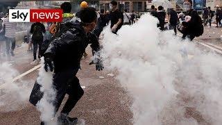 Protesters in Hong Kong battle police over extradition bill