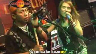 Wedi Karo Bojomu - Eny Sagita | Dangdut (Official Music Video)