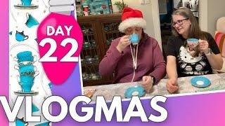 Tea Vlogmas Day 22 - lots of tea and chats and ornament talk!