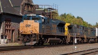 HD CSX ACe Leads Long Intermodal Train