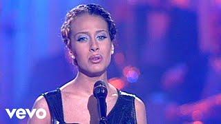 Monica Naranjo - Empiezo a Recordarte (Risas y Estrellas (Actuación TVE))