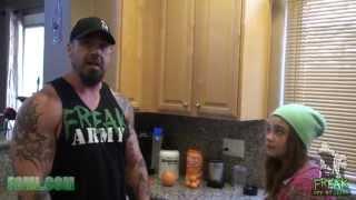 How to mix your BCAA's with Dakota and Emilee Routh