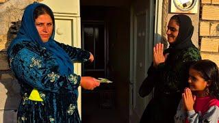 Incredible Young Woman Gifts Her Home to Homeless Mother