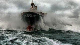 Pilot boat and ships, Storm Isha