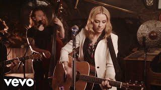 Amy Macdonald - This Is The Life (Acoustic / Drovers Inn Session)