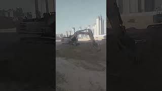 Excavator Show Videos Short, The great work of the excavator is breaking large stones 1444
