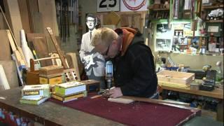 004 The Garage with Steve Butler - Cigar Box Guitar.mpg