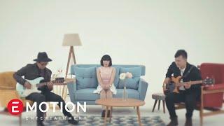 Cassandra - Cinta Dari Jauh (Official Music Video)