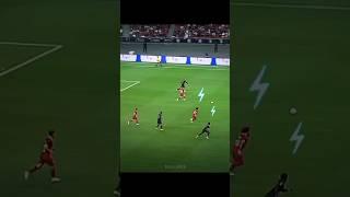 Salah vs Alphonso Davies speed  Who won ?