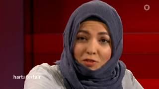 Burkaverbot-Debatte zwischen Julia Klöckner, Claudia Roth und Autorin Khola Maryam Hübsch