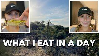 VLOG | WHAT I EAT IN A DAY, GOING ON A WALK, CLEAN WITH ME