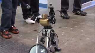 Robot Riding Bicycle Like Your Boss - Cute Humanoid Robot!