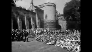 The Robin Hood statue being unveiled at Nottingham Castle 1952