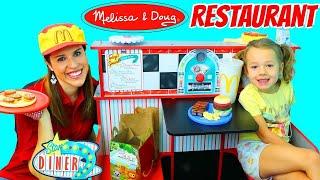 RESTAURANT Pretend Play Kitchen & McDonalds Fast Food Cafe Wooden Melissa & Doug Star Dinner Playset