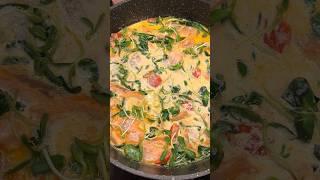 Форель в сливочном соусе  #форель #рыбноеблюдо #быстроивкусно #быстрыйрецепт #готовимдома #латвия