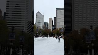 Come ice skating in Millennium Park with me ️️ ️  #chicago #christmasinchicago