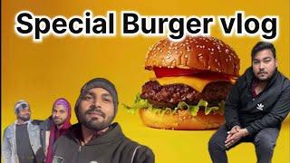 Purdil nagar ka mashur burger Vijay Kumar purdil nagar district Hathras burger banate hue vlog