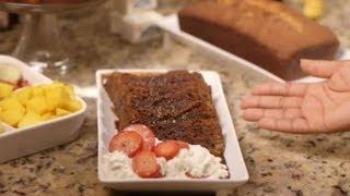 White Chocolate Strawberry Pound Cake Recipe : Delicious Pound Cakes