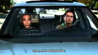 Agymenők (The Big Bang Theory) - RoboSheldon and Leonard in the car