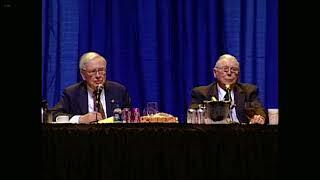 Warren Buffett on HIGHER interest rates & credit crunches (2007)